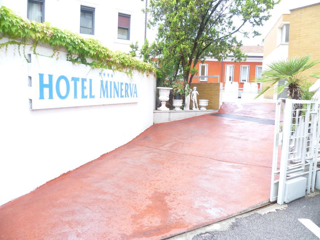 Hotel Minerva Pordenone Esterno foto