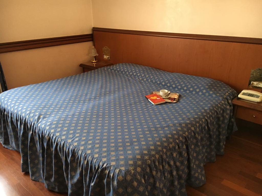 Hotel Minerva Pordenone Esterno foto