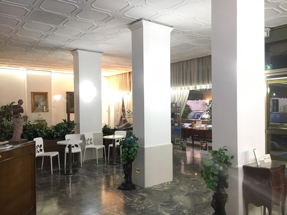 Hotel Minerva Pordenone Esterno foto